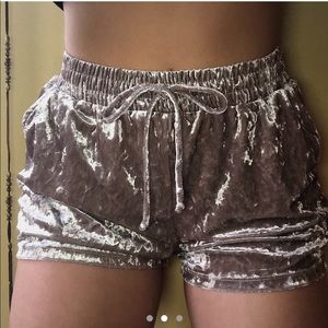 Velvet shorts